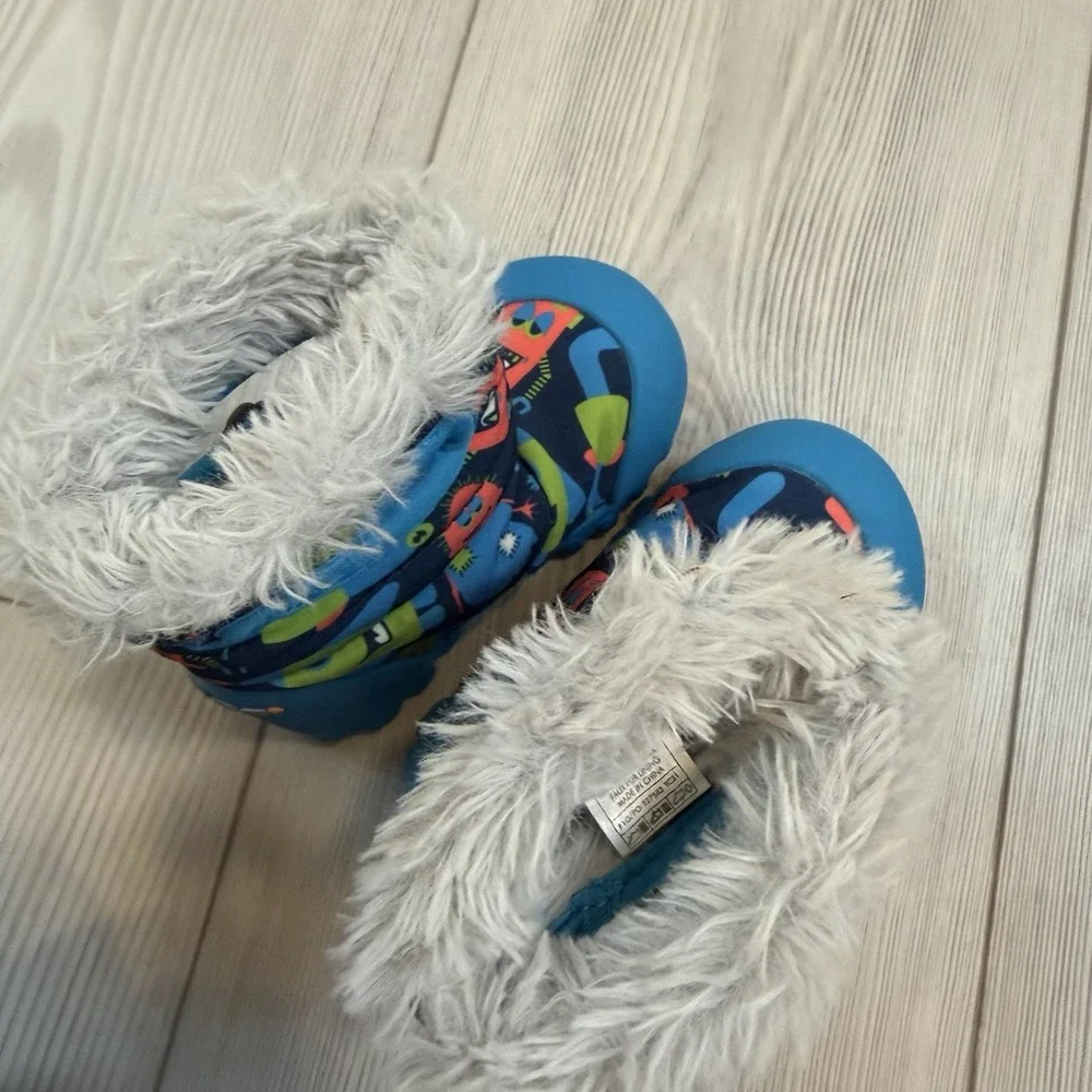 Bogs B-Moc Snow Robots Infant Toddler Size 4‎ Winter Boots, Blue Multi Pull On